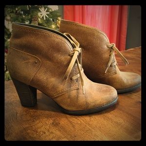 Clarks Artisan Alpine Melt Leather Bootie